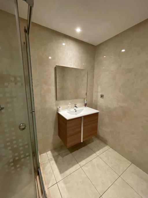 Spacieux Au Coeur De Hay Apartment